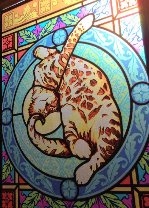 Kategorie-Buntglasdekor-catism